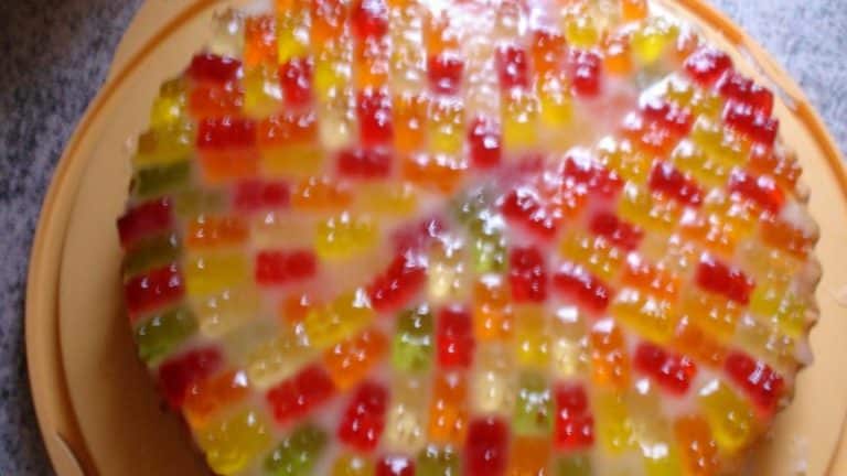 Gummibärchen-Kuchen