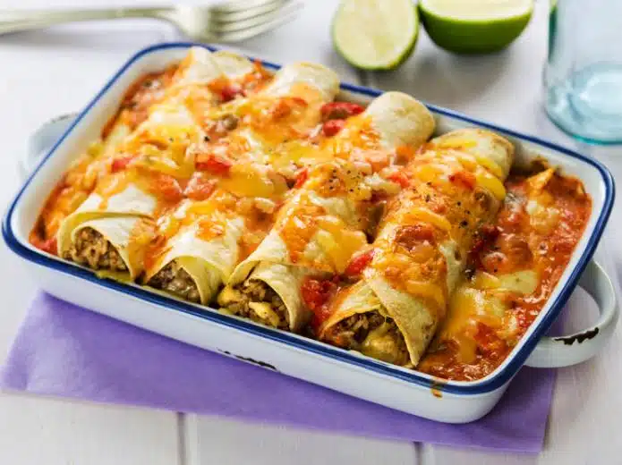 Überbackene Enchiladas mit Hackfleisch-Füllung