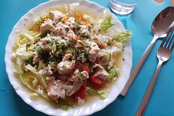 Mexikanische Hühnersuppe mit Salat low carb