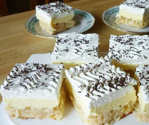 Erfrischende Apfel-Cremeschnitten