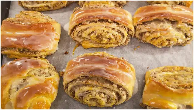Lecker Nuss-Rollen, in nur 30 Minuten fertig