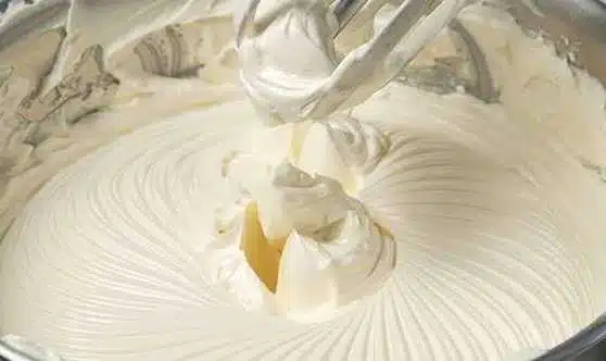 Amerikanische Buttercreme mit Vanillepudding