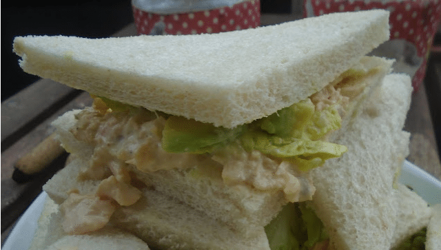 Avocado-Lachs-Sandwiches