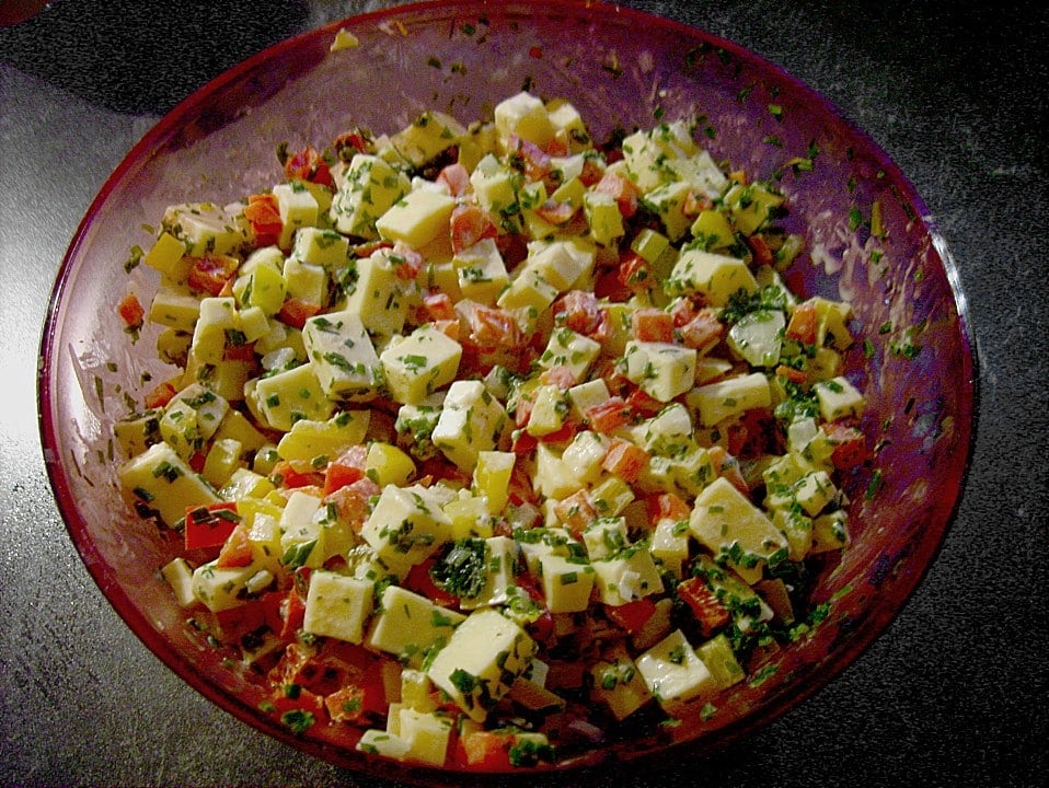 Paprika Gouda Salat