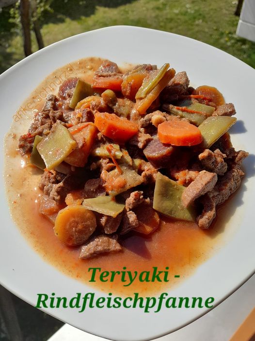 Teriyaki – Rindfleisch – Pfanne mit Fisolen & 3erlei Karotten