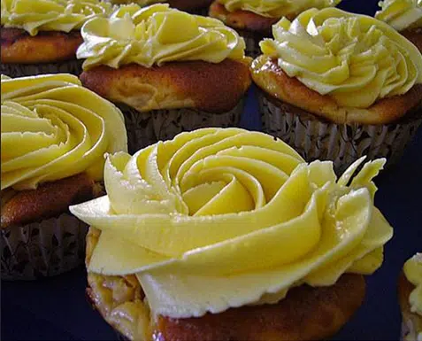 Mango-Buttercreme