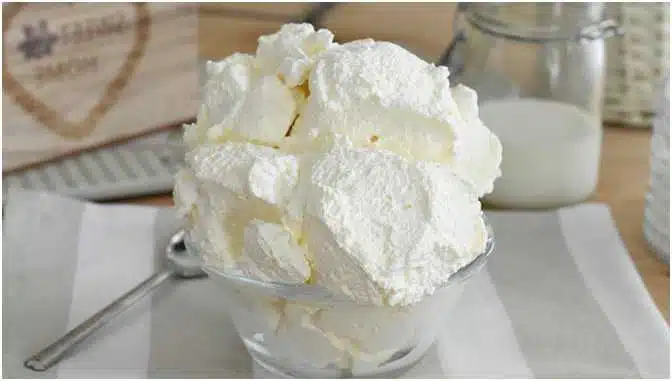 Joghurt Eis ohne Eismaschine mit schneller Zubereitung !