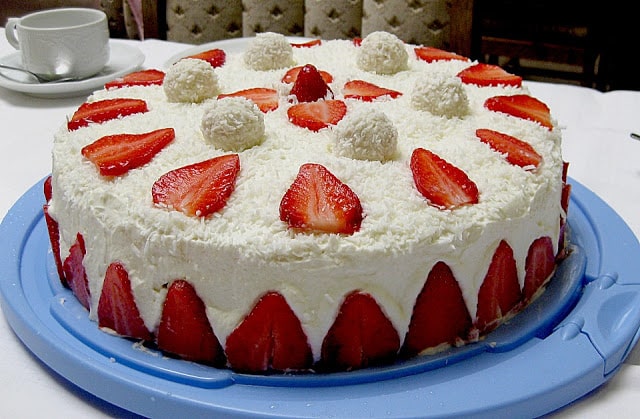 Erdbeer Raffaello Torte