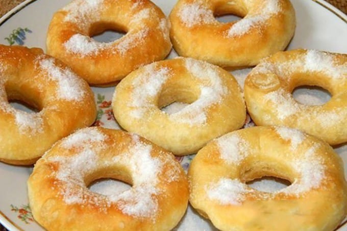 Leckere, schmackhafte und schnelle Donuts ohne Hefe
