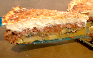 Moussaka: die aus sieht wie eine Torte, super lecker