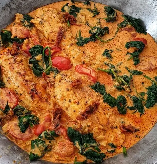 hähnchen in cremiger parmesan sauce