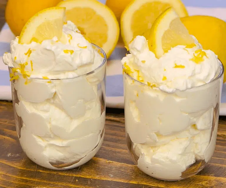 Zitronencreme mit nur 3 Zutaten: Ein erfrischendes Vergnügen