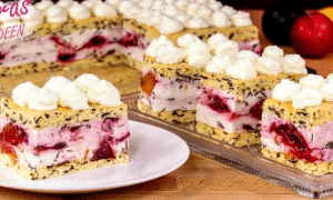 PFLAUMEN STRACCIATELLA KUCHEN