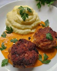 fleischpflanzerl mit kartoffelbrei