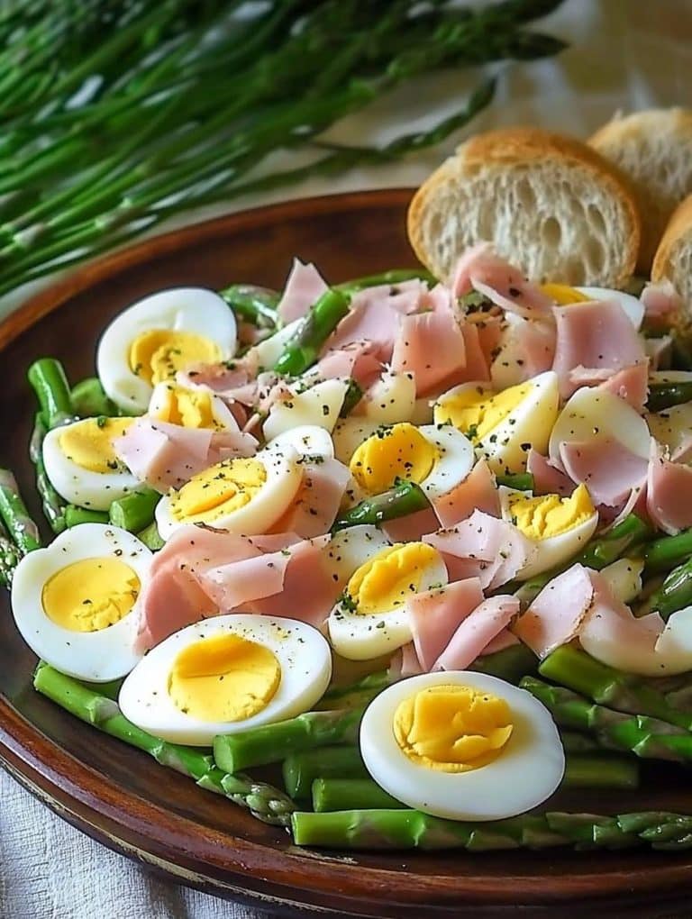 Spargelsalat mit Schinken und Ei