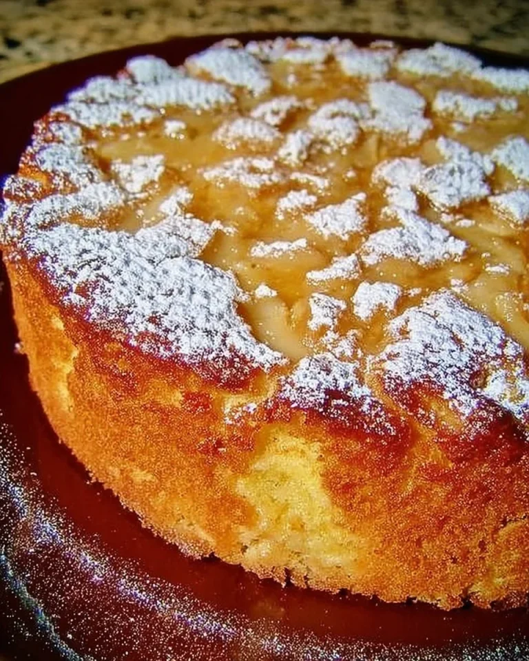 Apfel Eierlikör Kuchen mit saftigen Äpfeln und cremigem Eierlikör