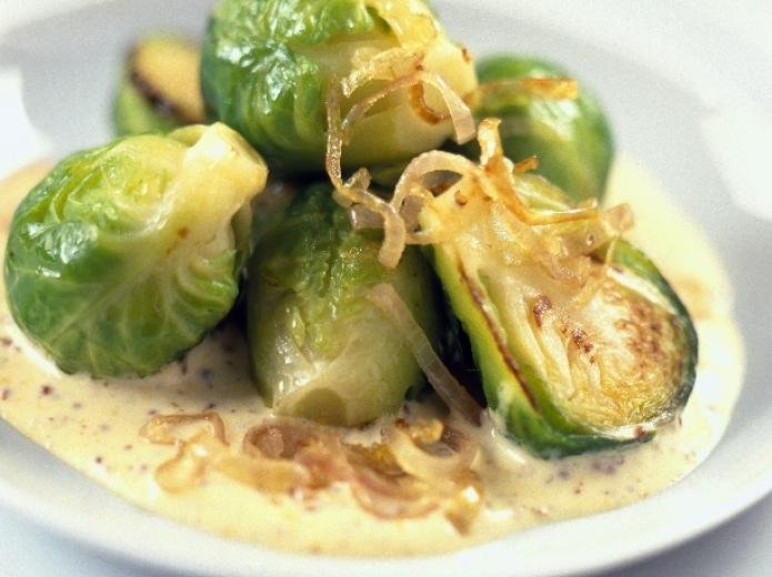 Rosenkohl in Frischkäse-Senfsauce