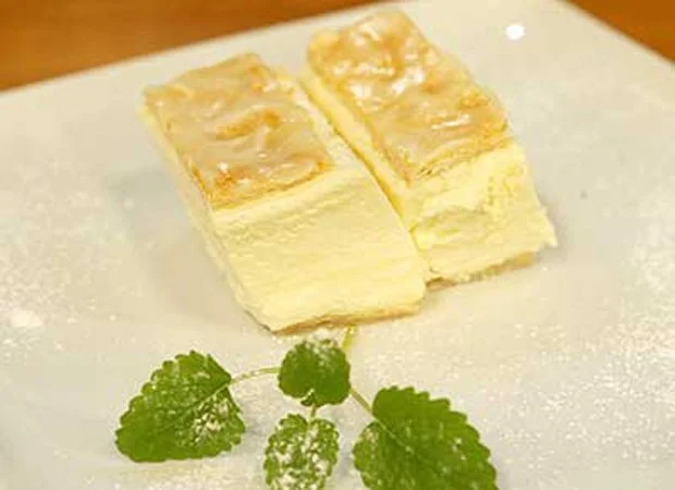 Leckere Cremeschnitten mit feiner Creme und knusprigem Teig