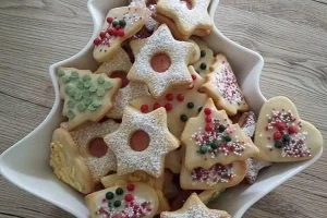 Omas Buttergebäck - Zarte Kekse aus Rezepten der alten Schule