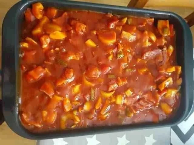 Schaschlik Topf zum Grillen und Zubereiten von Schaschlik über offenem Feuer